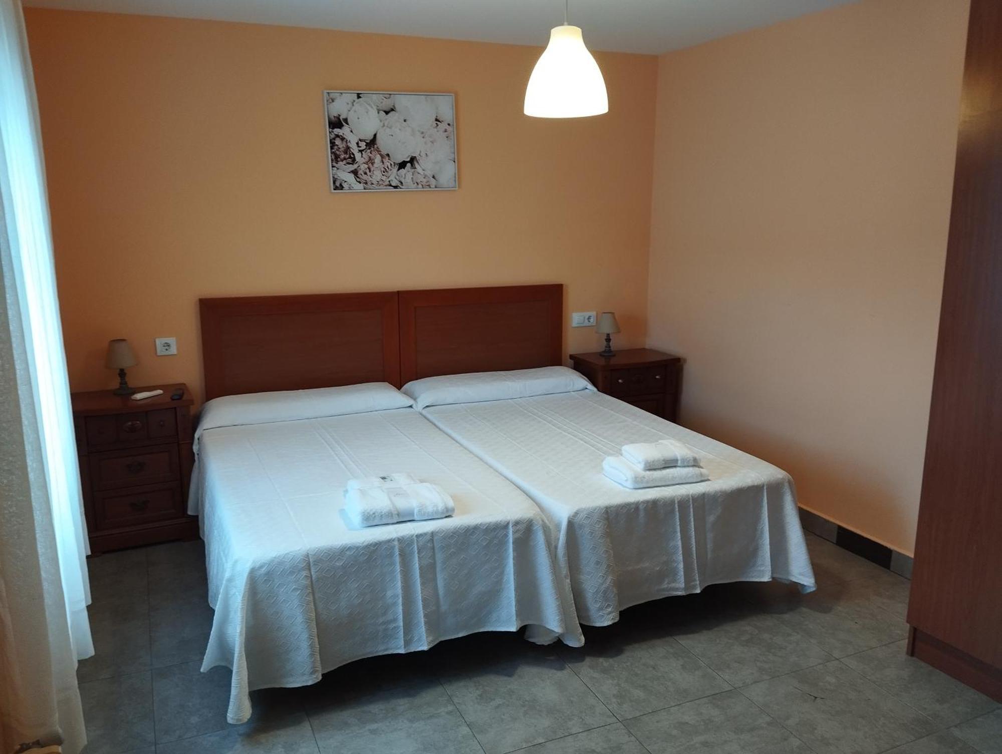 Hostal Bordillas Pomaluengo Eksteriør bilde